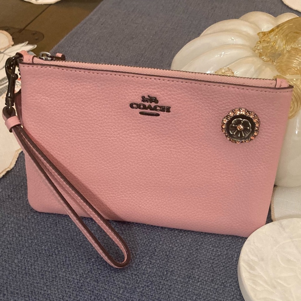 AUTHENTIC Coach Wristlet!